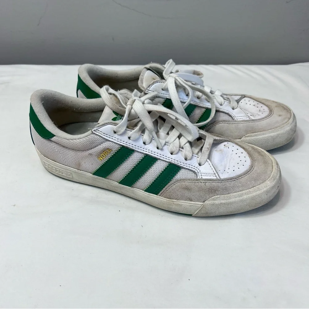 Adidas Note green white leather skater skateboard sneakers size 9.5